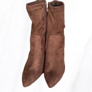 Steve Madden brown boots